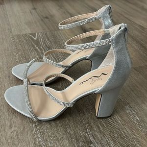 Touch of Nina High Heels (Never been worn)